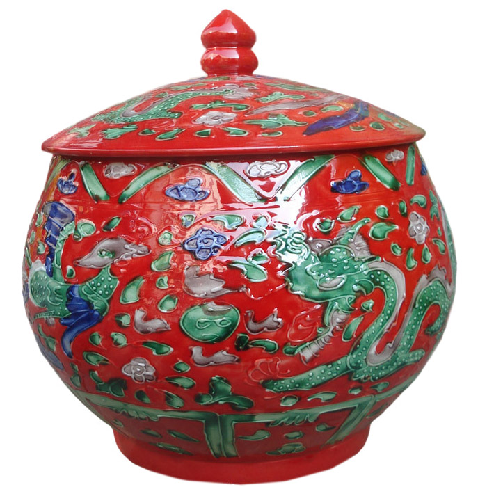 Vintage Chinese pastel palace dragon and phoenix painting jar with lid Jahrriesnge porcelain of cna0265