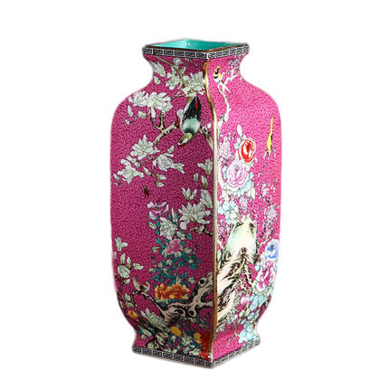 Vintage middle pink majolica ceramic vase ornaments outline in gold Jahrriesnge porcelain of outline in gold vase cna0888