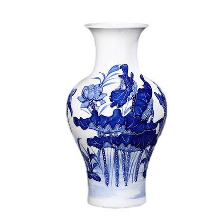 Fish tail hand painted relief blue and white chinese lotus vases Jahrriesnge porcelain of relief lotus vase cna0902