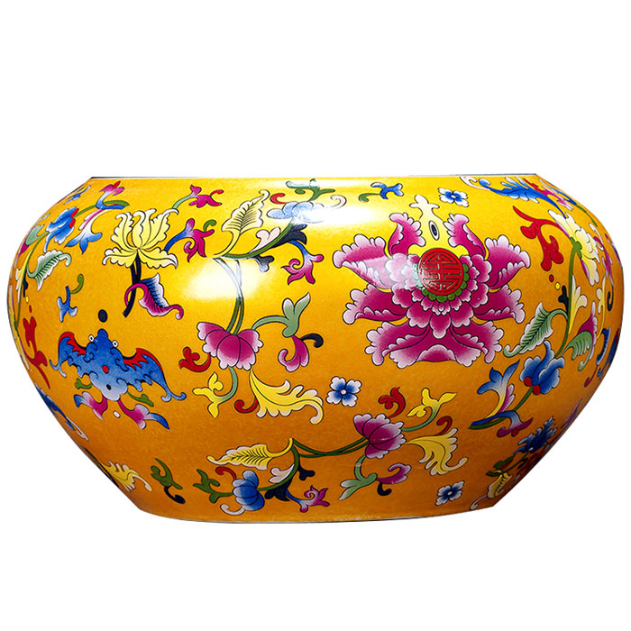 Small bright yellow enamel cornucopia ceramic pots and ornaments Jahrriesnge porcelain of crack dragon vase cna1175